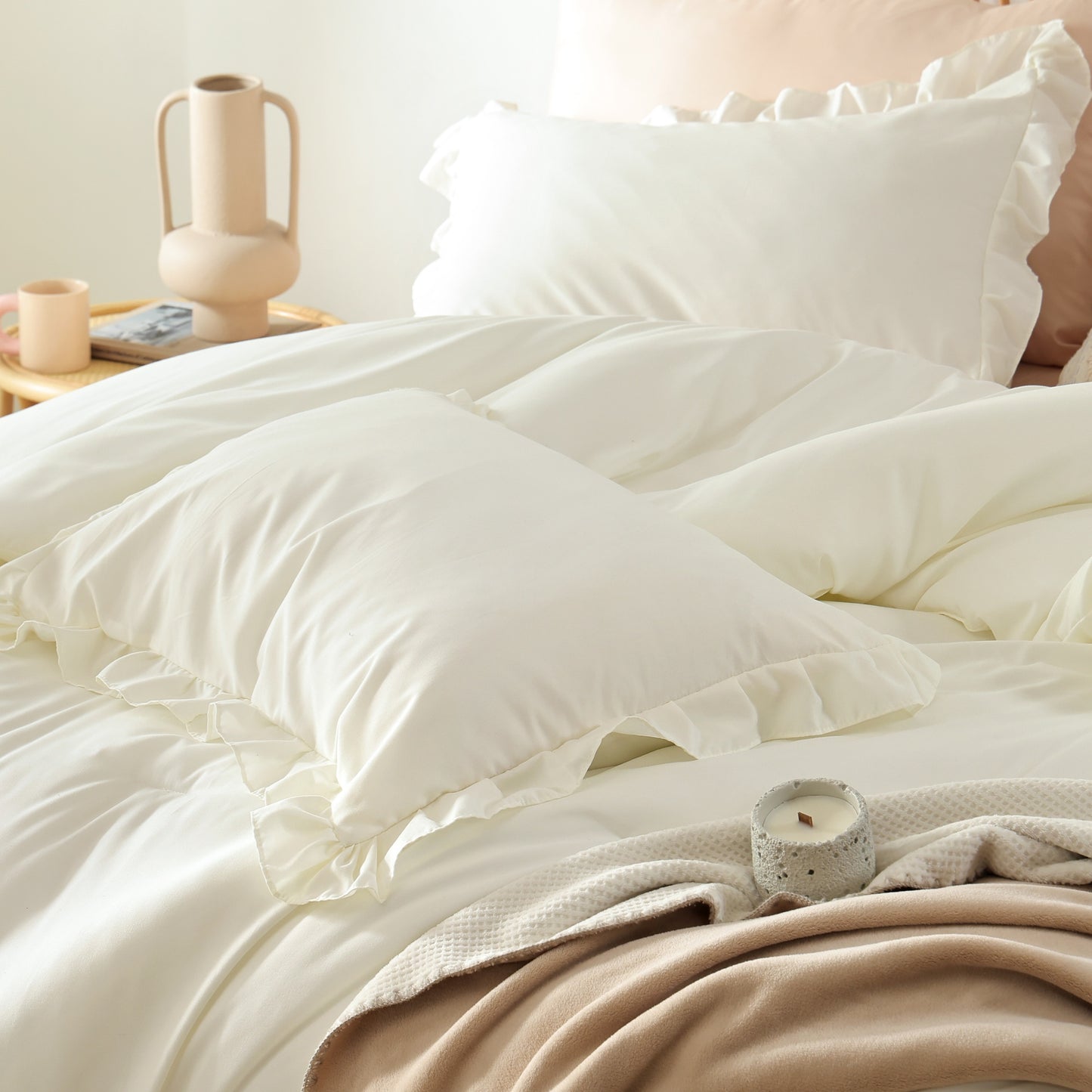 SPRINDAY Ruffled Queen Comforter Set, 3 Piece Bed in a Bag Soft Fluffy Comforter Set For All Season