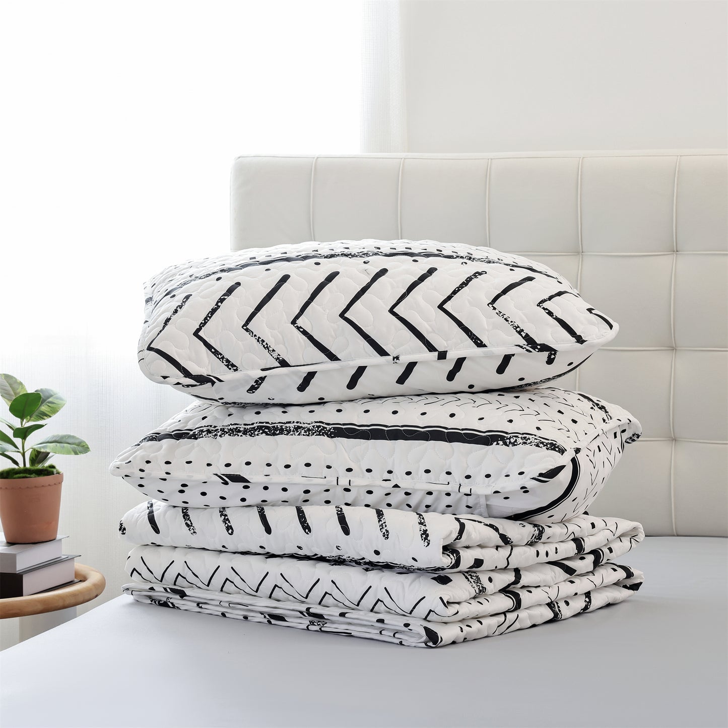 Quilt Set Lightweight Boho Bedding Bedspreads with Geometric Printed for All Season 3 Piece (1 Quilt, 2 Pillowcases)