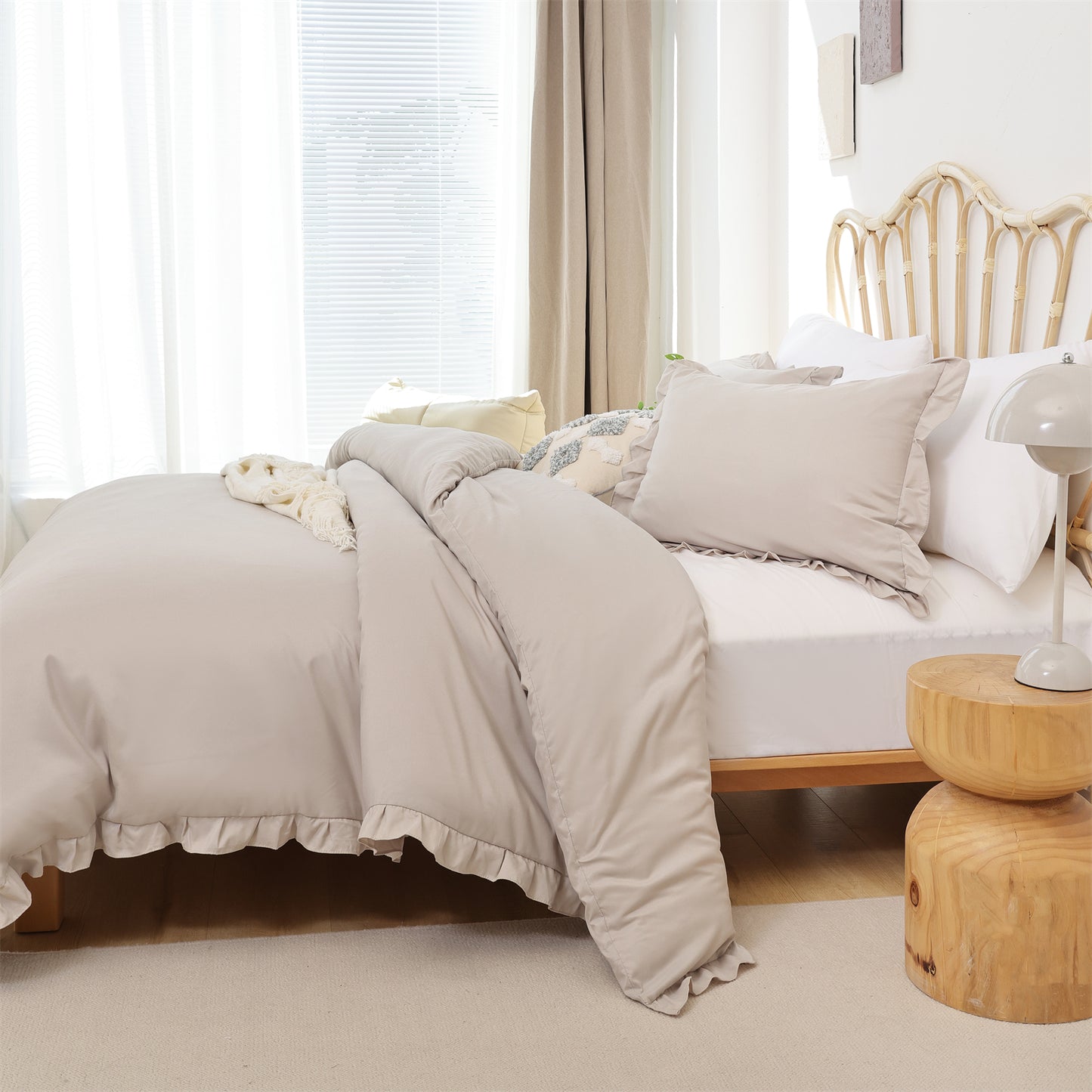 SPRINDAY Ruffled Queen Comforter Set, 3 Piece Bed in a Bag Soft Fluffy Comforter Set For All Season