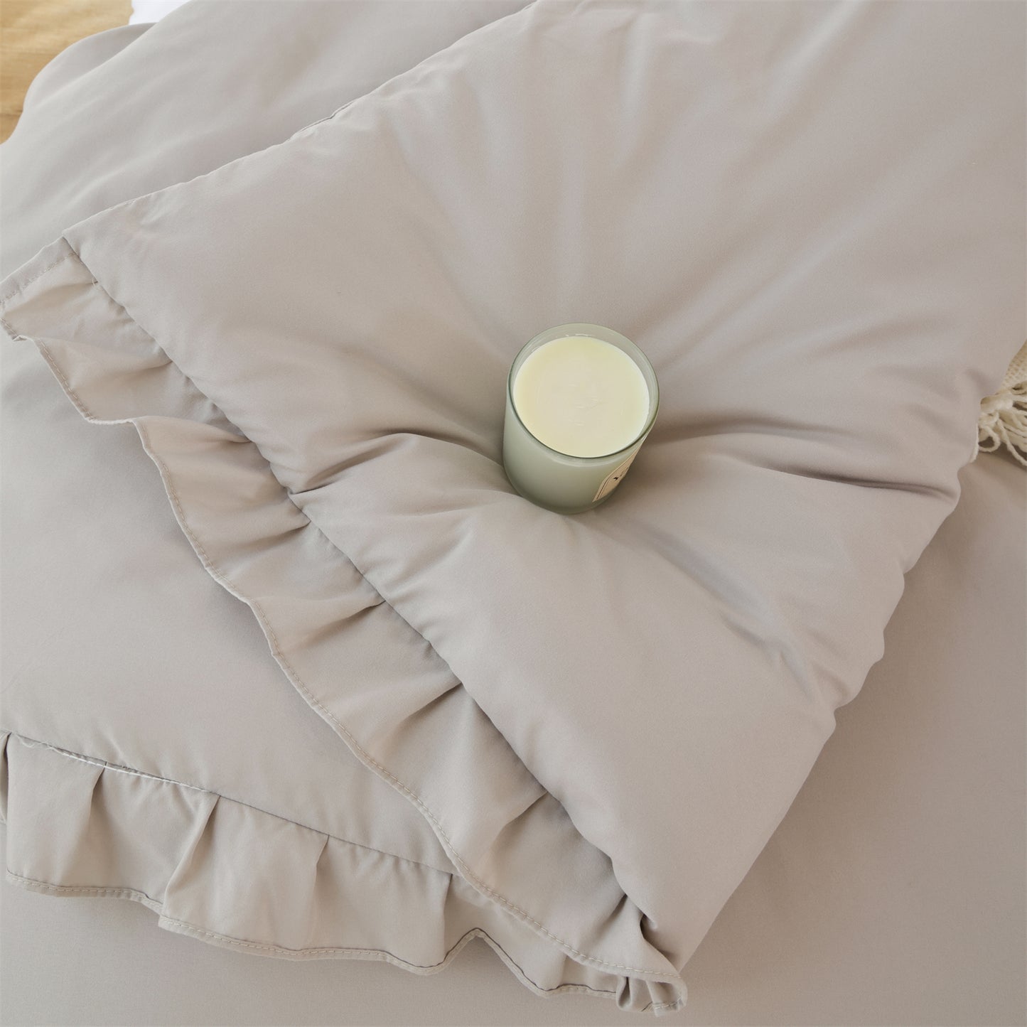 SPRINDAY Ruffled Queen Comforter Set, 3 Piece Bed in a Bag Soft Fluffy Comforter Set For All Season
