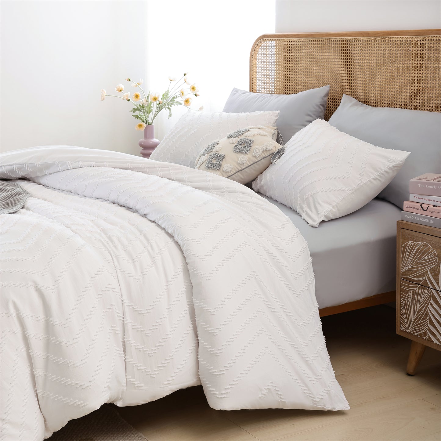 Sprinday Vertical Tufted Lightweight Neutral Comforter Sets