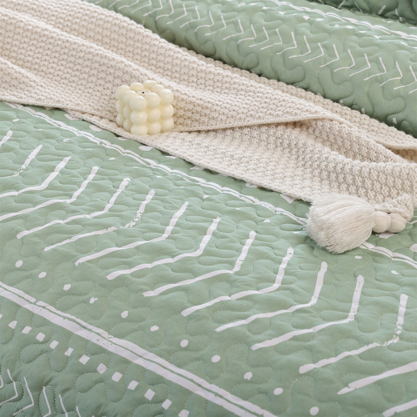 Quilt Set Lightweight Boho Bedding Bedspreads with Geometric Printed for All Season 3 Piece (1 Quilt, 2 Pillowcases)