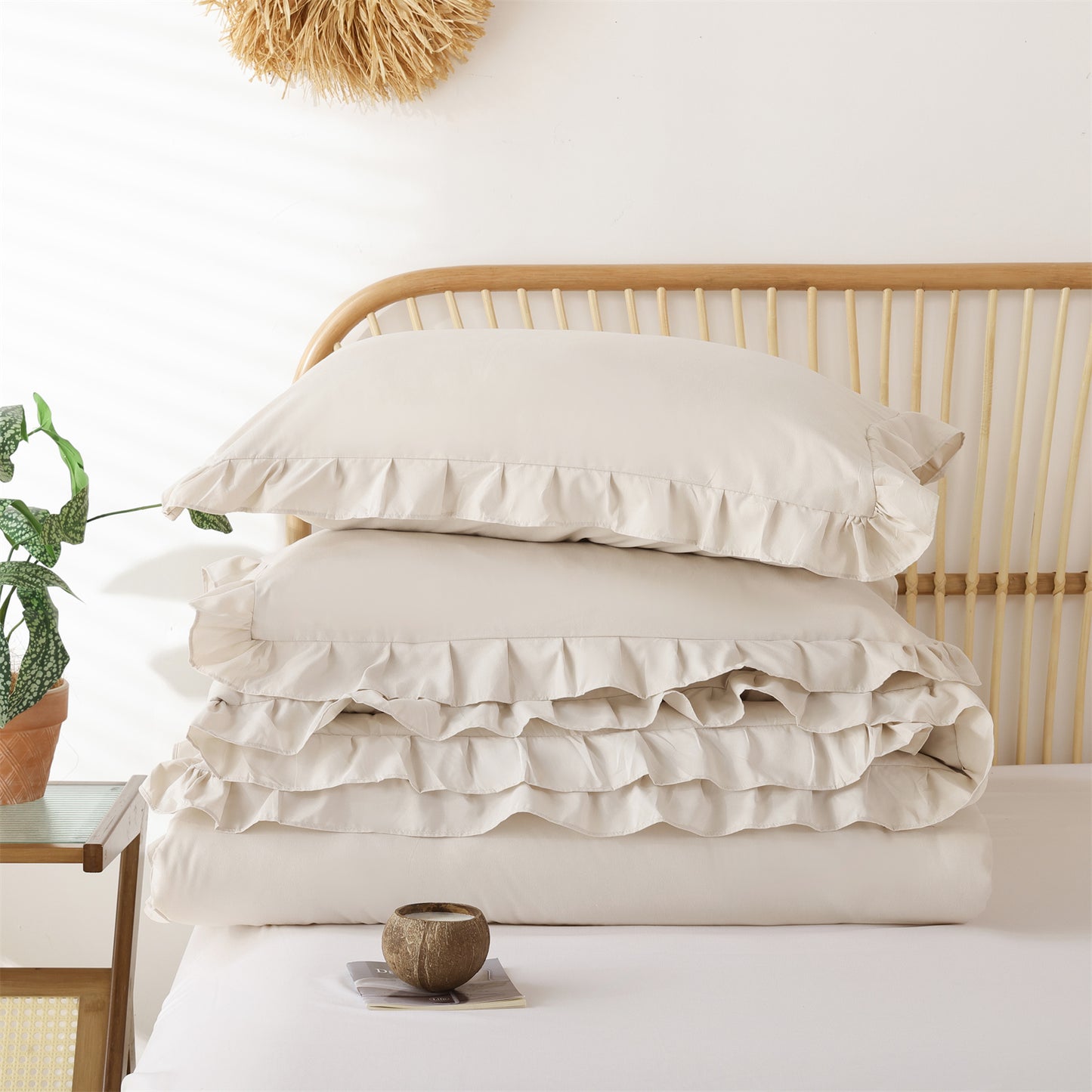SPRINDAY Ruffled Queen Comforter Set, 3 Piece Bed in a Bag Soft Fluffy Comforter Set For All Season