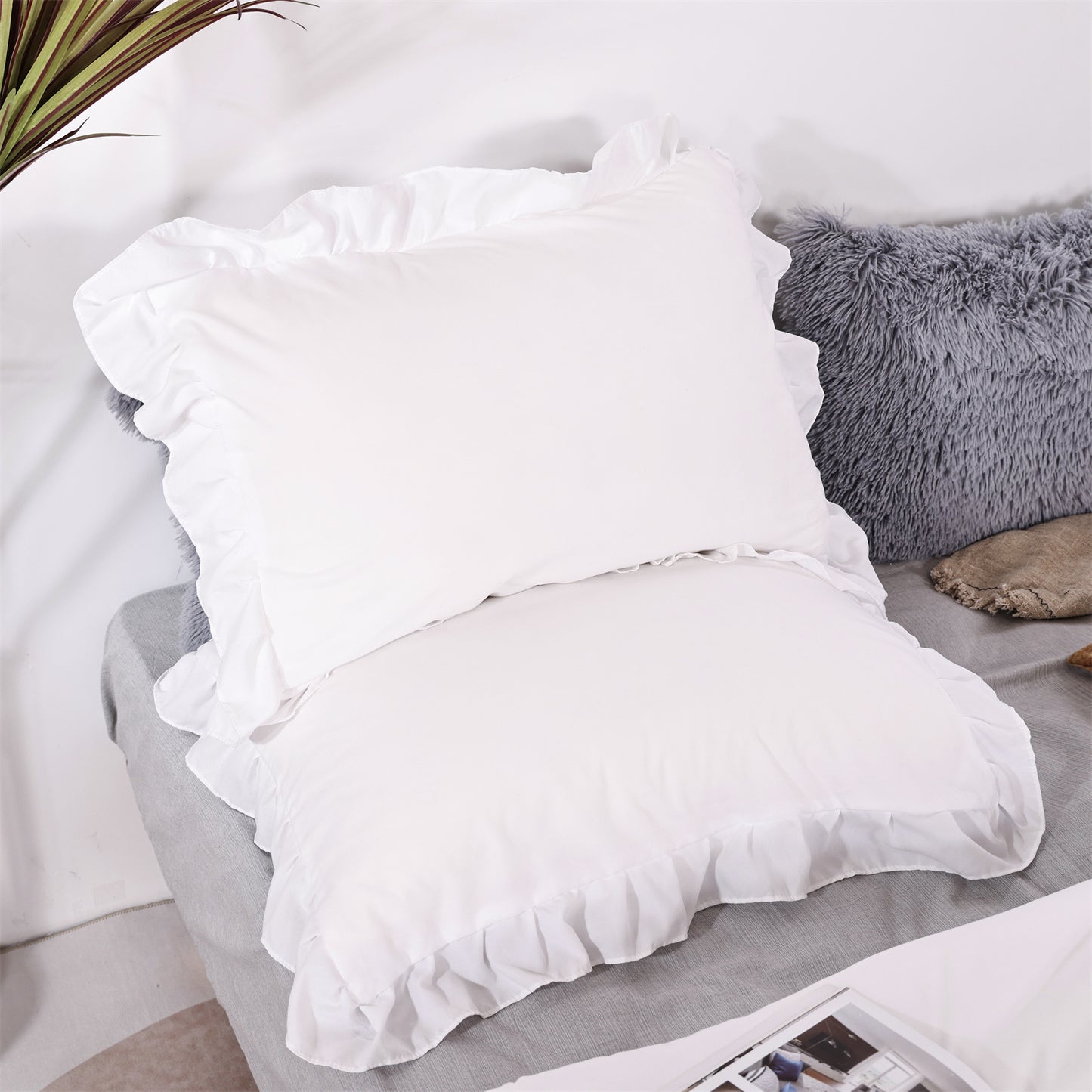 SPRINDAY Ruffled Queen Comforter Set, 3 Piece Bed in a Bag Soft Fluffy Comforter Set For All Season