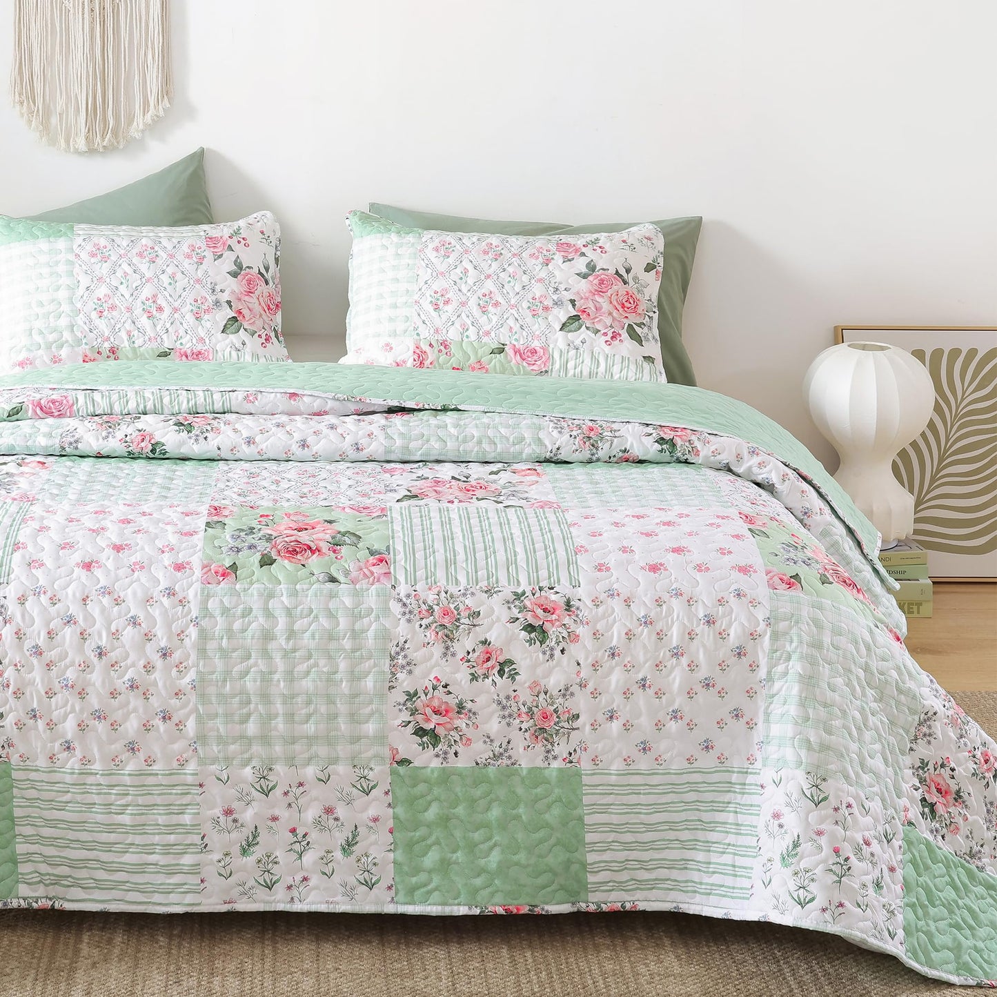 Quilt Set  Lightweight Boho Bedding Bedspreads with Geometric Printed for All Season 3 Piece (1 Quilt, 2 Pillowcases)