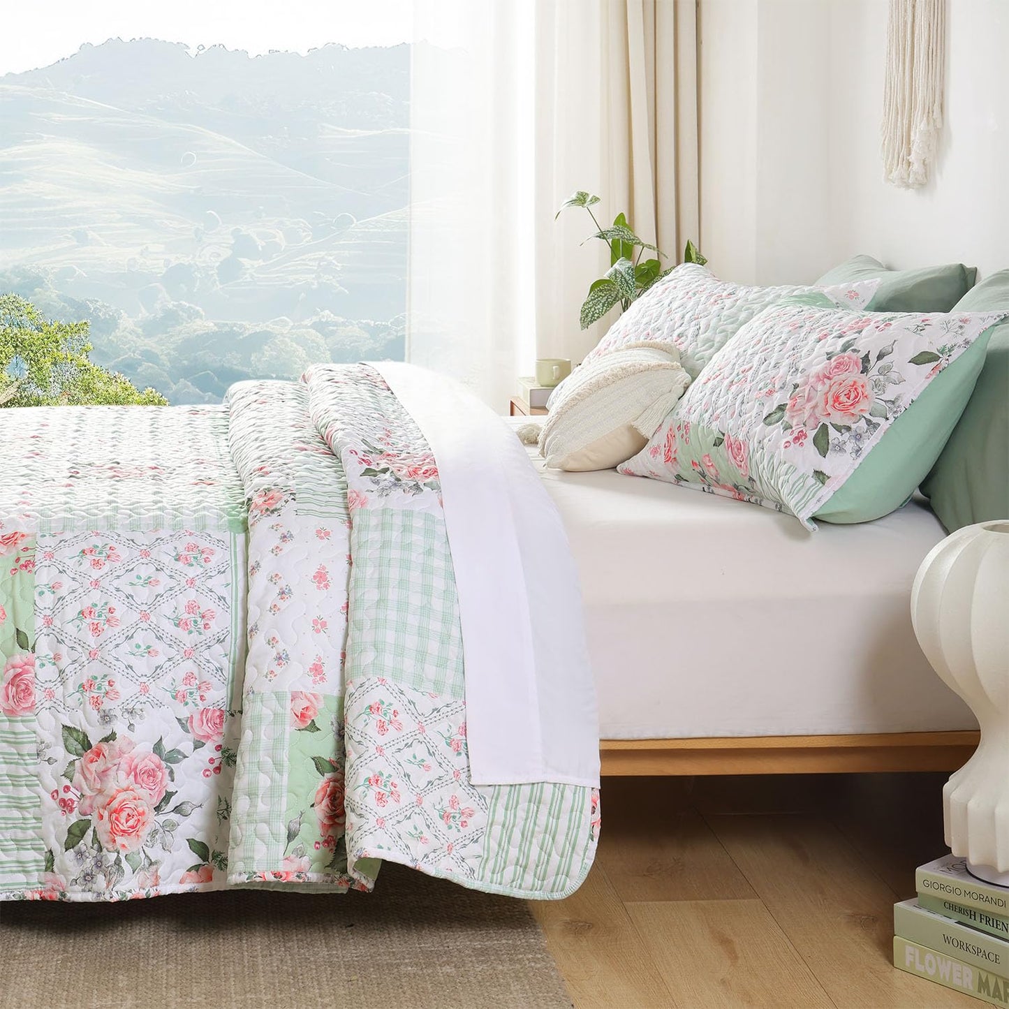 Quilt Set  Lightweight Boho Bedding Bedspreads with Geometric Printed for All Season 3 Piece (1 Quilt, 2 Pillowcases)