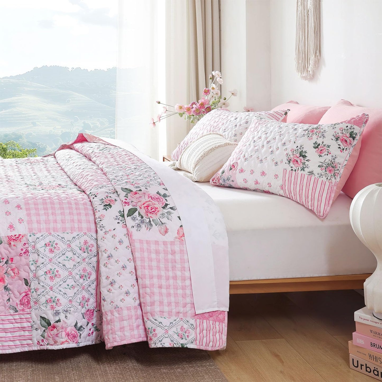 Quilt Set  Lightweight Boho Bedding Bedspreads with Geometric Printed for All Season 3 Piece (1 Quilt, 2 Pillowcases)