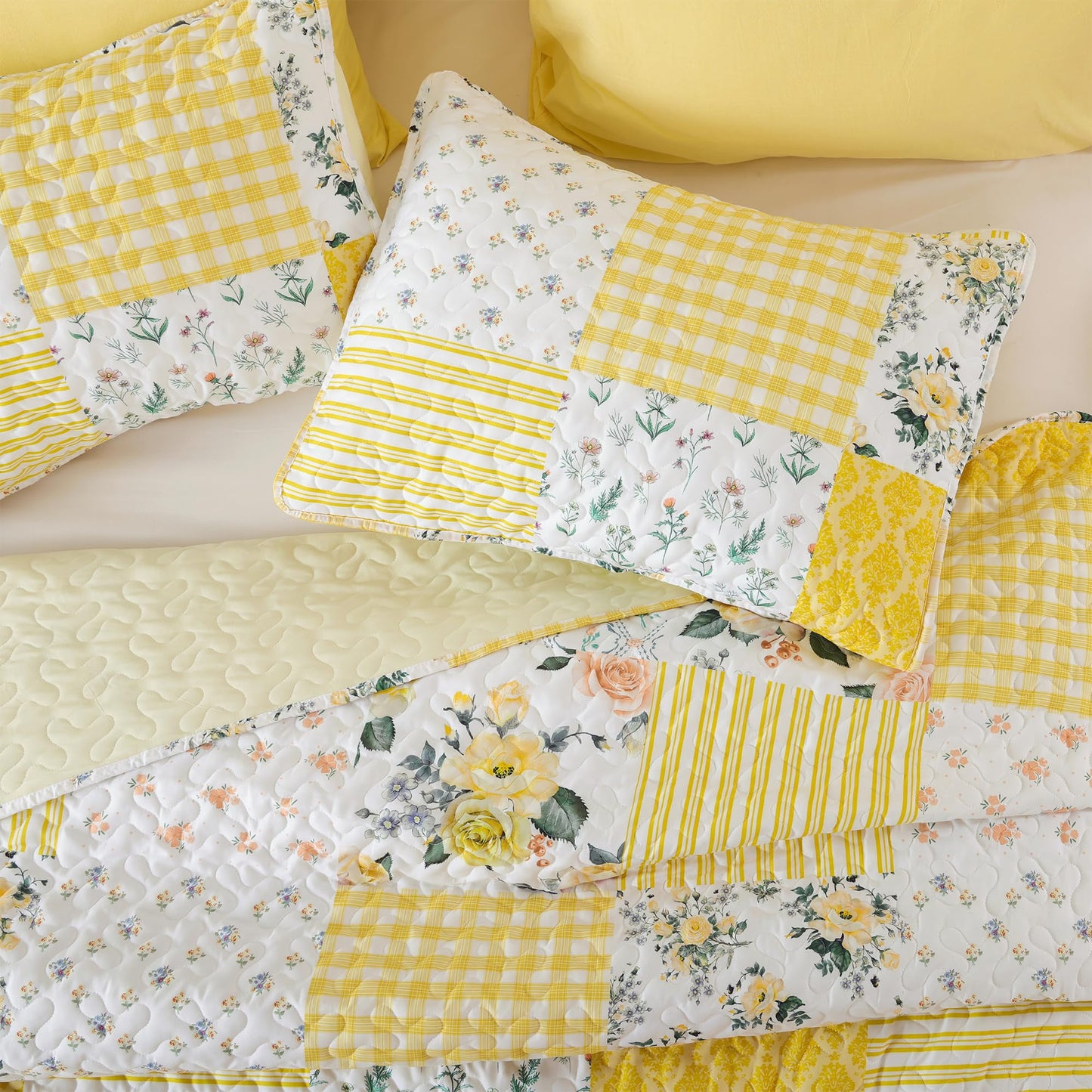 Quilt Set  Lightweight Boho Bedding Bedspreads with Geometric Printed for All Season 3 Piece (1 Quilt, 2 Pillowcases)